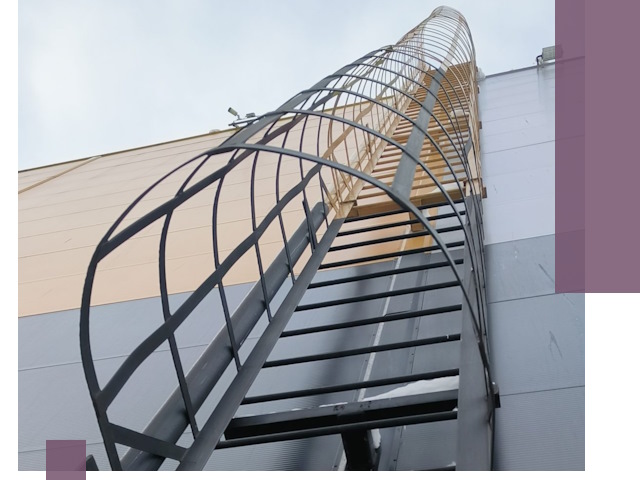 Изготовление и монтаж пожарных лестниц в Новоуральске профессионально