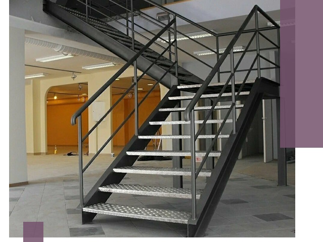 Лестницы для офиса в Новоуральске: изготовление, монтаж, демонтаж