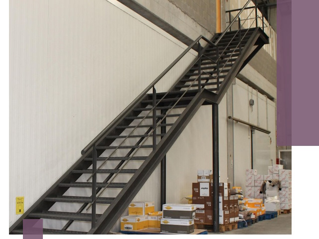 Лестницы для производства в Новоуральске — изготовление и монтаж
