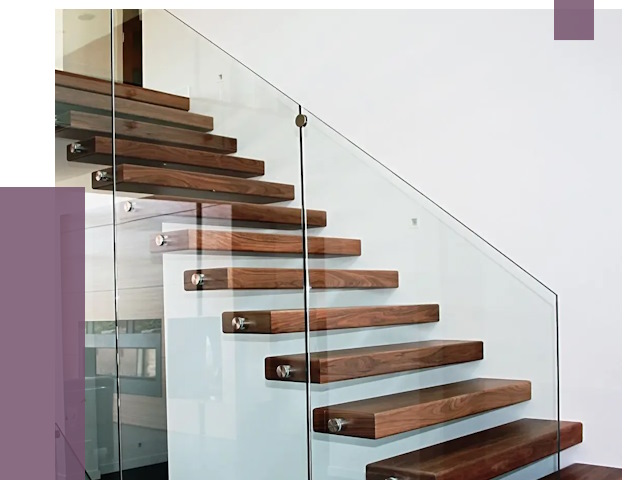 Стеклянные перила для лестницы в Новоуральске от 14802 руб.