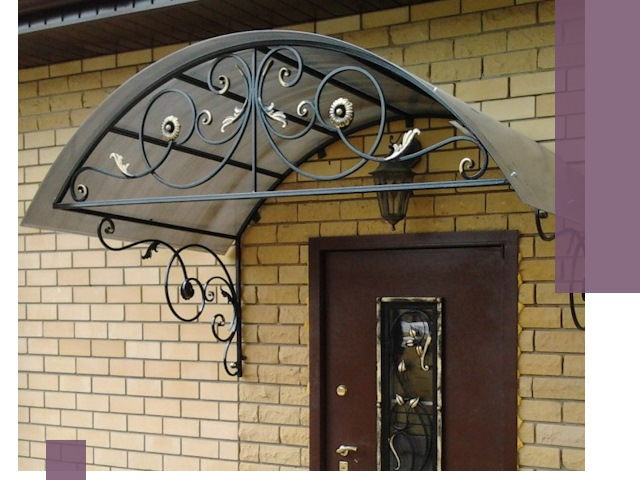 Изготовление козырьков из металла под ключ в Новоуральске