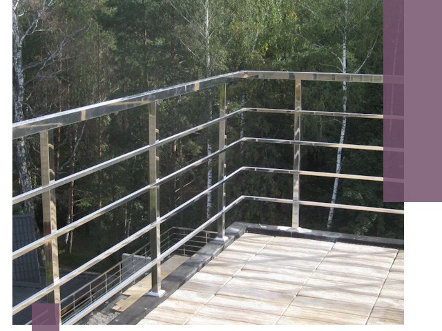 Парапеты из нержавеющей стали в Новоуральске — изготовление и монтаж